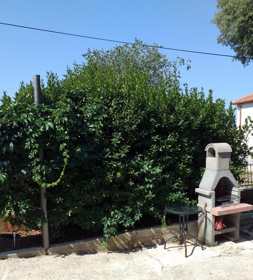 Apartments Jelicic Biograd Na Moru Luaran gambar