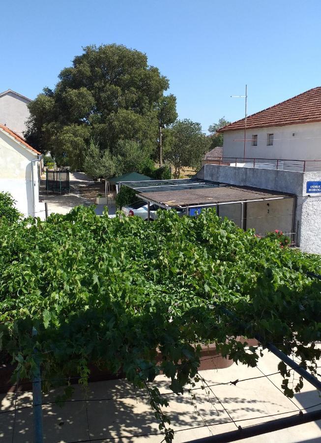 Apartments Jelicic Biograd Na Moru Luaran gambar