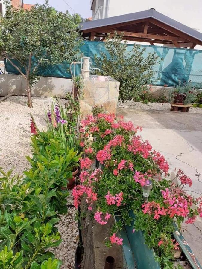 Apartments Jelicic Biograd Na Moru Luaran gambar