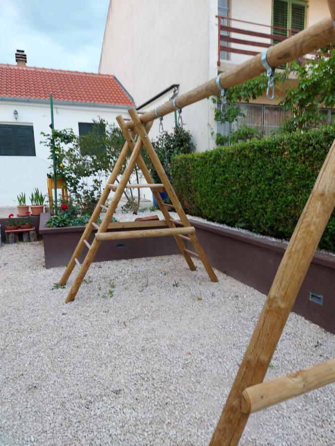 Apartments Jelicic Biograd Na Moru Luaran gambar