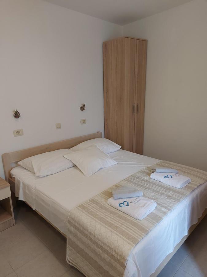Apartments Jelicic Biograd Na Moru Luaran gambar