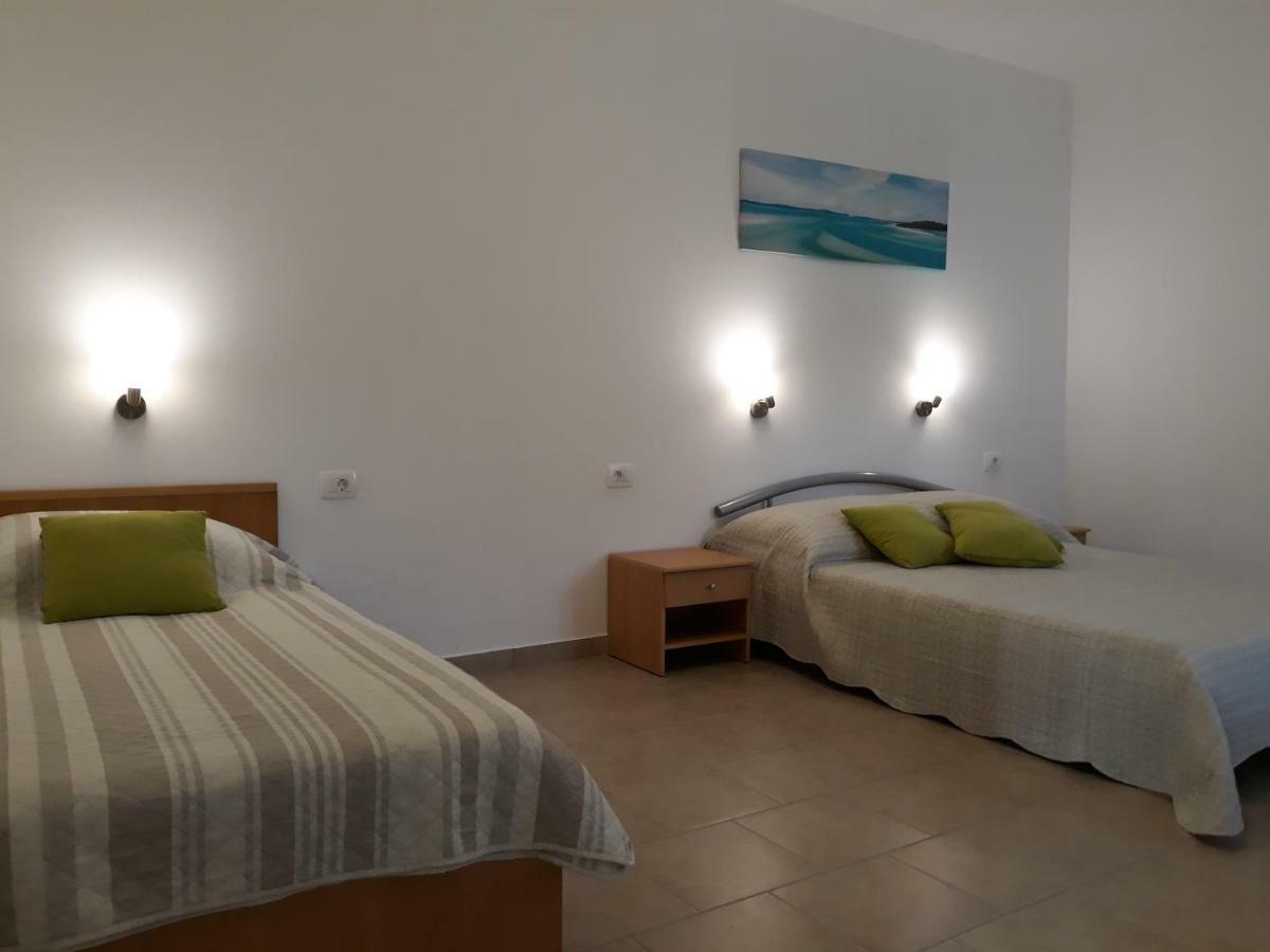 Apartments Jelicic Biograd Na Moru Luaran gambar