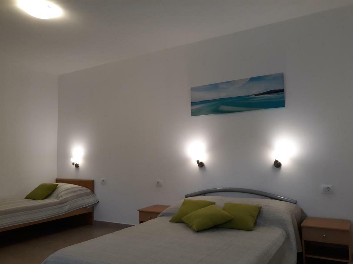 Apartments Jelicic Biograd Na Moru Luaran gambar
