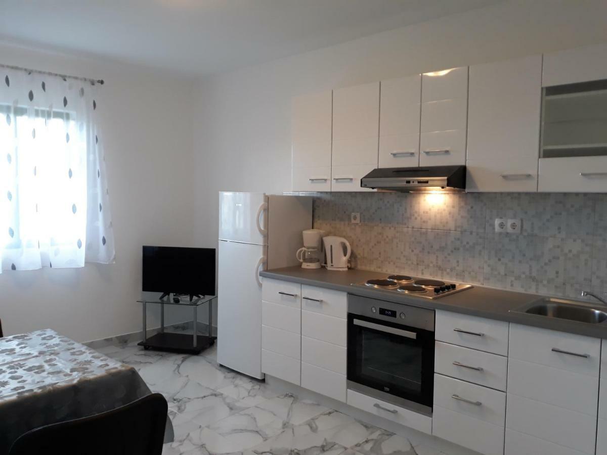 Apartments Jelicic Biograd Na Moru Luaran gambar